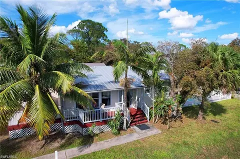 3117 Areca Ave, Naples, FL 34112