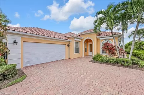 8591 Alessandria Ct, Naples, FL 34114