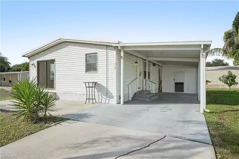 53 Grosbeak Ln, Naples, FL 34114