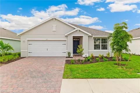 3663 Crosswater Dr, North Fort Myers, FL 33917