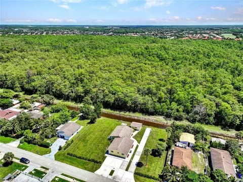 5509 Hardee St, Naples, FL 34113 photo 4