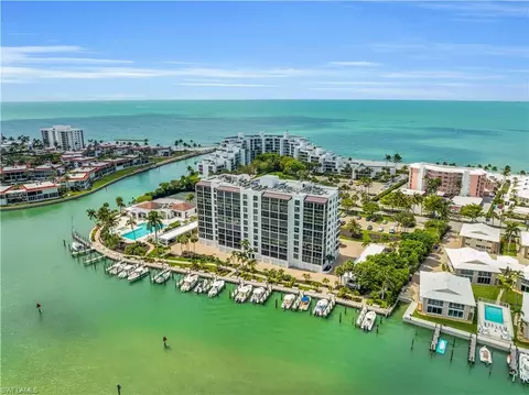 2400 Gulf Shore Blvd N #804, Naples, FL 34103