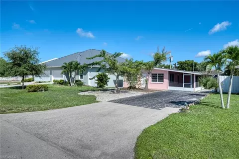 613 107th Ave N, Naples, FL 34108