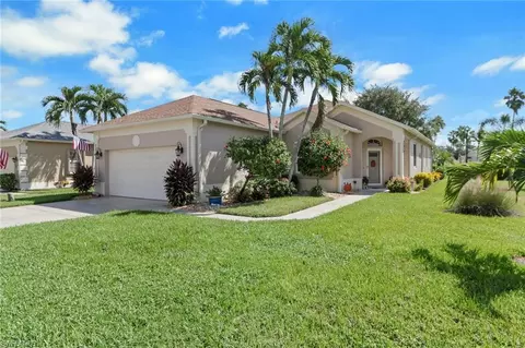 8106 Tauren Ct, Naples, FL 34119
