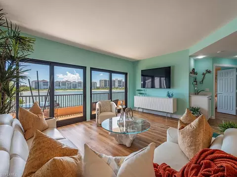 Living - 421 La Peninsula Blvd #421, Naples, FL 34113 photo 2 of 3
