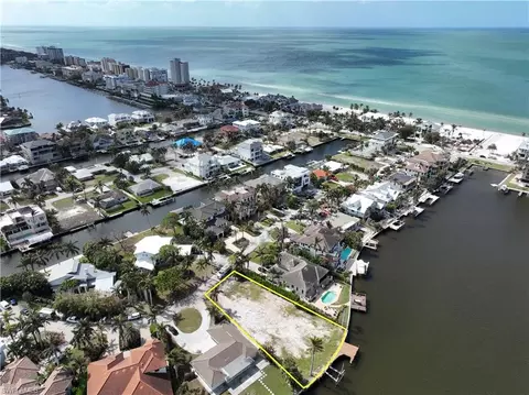 191 Seabreeze Ave, Naples, FL 34108