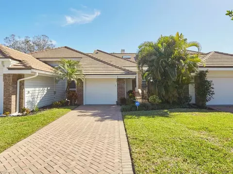 575 Park Shore Dr, Naples, FL 34103