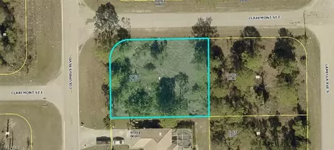 331 Columbus Blvd S, Lehigh Acres, FL 33974