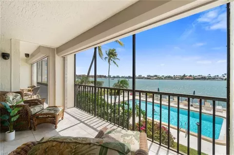 838 W Elkcam Cir #208, Marco Island, FL 34145