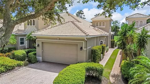 3126 Santorini Ct, Naples, FL 34119