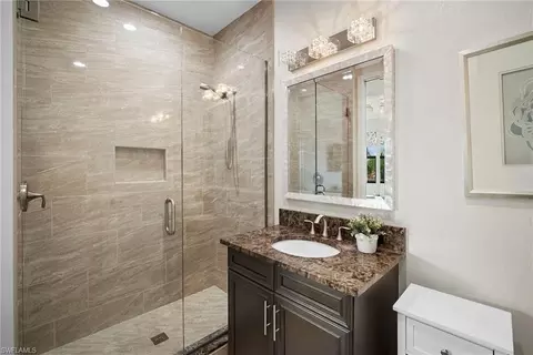 Bath - 4450 Caldera Cir, Naples, FL 34119 photo 4 of 6