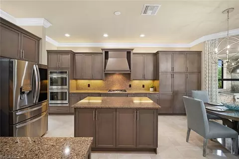 Kitchen - 4450 Caldera Cir, Naples, FL 34119 photo 3 of 7