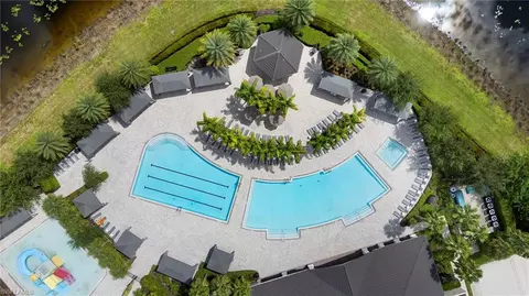 Exterior - 4450 Caldera Cir, Naples, FL 34119 photo 4 of 5