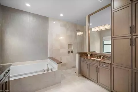 Bath - 4450 Caldera Cir, Naples, FL 34119 photo 2 of 6