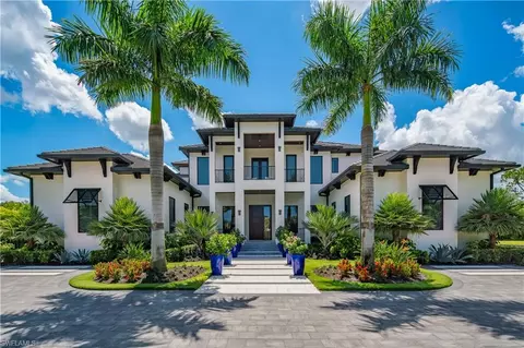 882 Cassena Rd, Naples, FL 34108