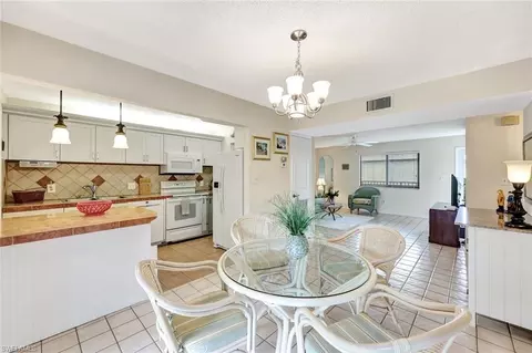 Dining - 788 Park Shore Dr #E39, Naples, FL 34103 photo 2 of 3