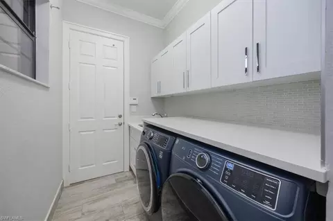 13504 Mandarin Cir, Naples, FL 34109 photo 23