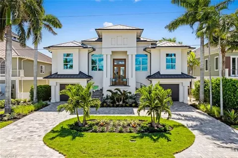250 6th St W, Bonita Springs, FL 34134