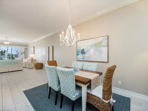 9566 Gulf Shore Dr #102, Naples, FL 34108