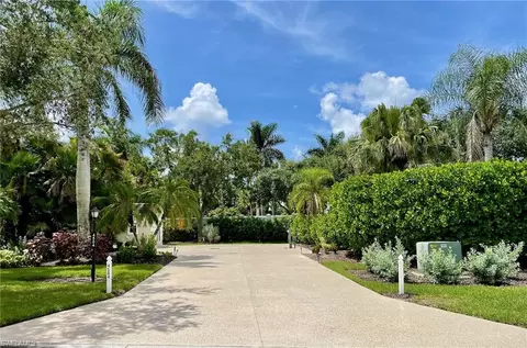4504 Southern Breeze Dr, Naples, FL 34114