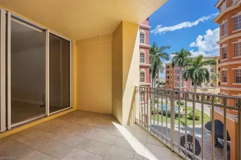 410 Bayfront Pl #2309, Naples, FL 34102