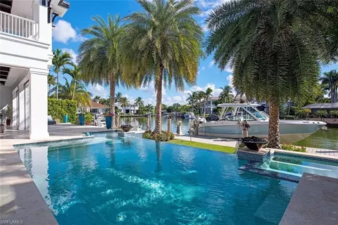 Exterior - 2135 Snook Dr, Naples, FL 34102 photo 7 of 10