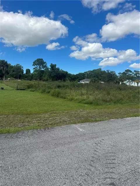 63 Rd St SW, Naples, FL 34105 photo 4