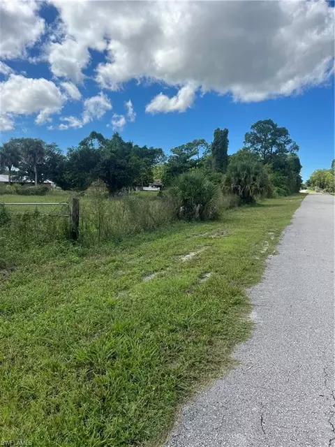 63 Rd St SW, Naples, FL 34105 photo 10