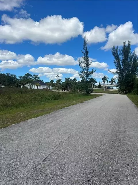 63 Rd St SW, Naples, FL 34105 photo 3