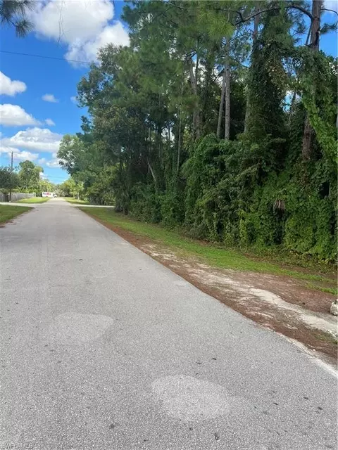 63 Rd St SW, Naples, FL 34105 photo 6