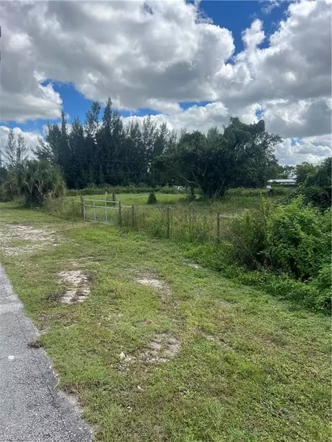 63 Rd St SW, Naples, FL 34105 photo 9