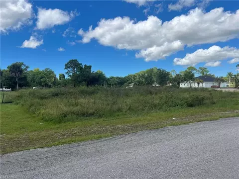 63 Rd St SW, Naples, FL 34105 photo 2