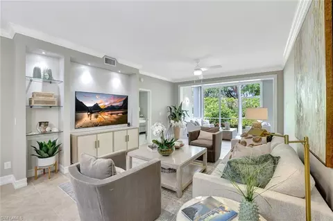 7087 Barrington Cir #101, Naples, FL 34108