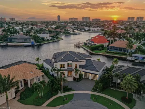 228 Capistrano Ct, Marco Island, FL 34145