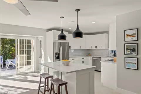 7 Crooked Ln, Naples, FL 34112