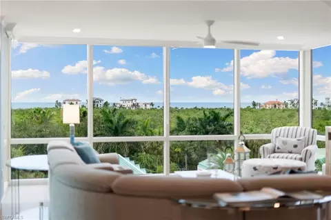 7515 Pelican Bay Blvd #5A, Naples, FL 34108