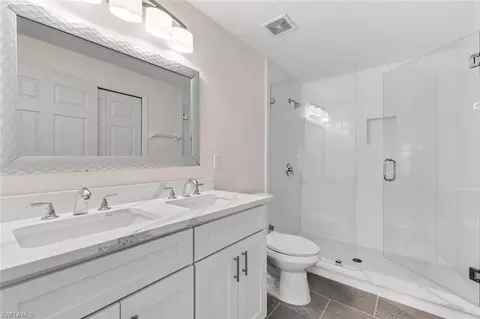 Bath - 9185 Celeste Dr #204, Naples, FL 34113 photo 1 of 2
