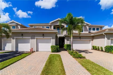 4705 Arboretum Cir #202, Naples, FL 34112