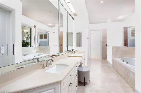 896 Barcarmil Way, Naples, FL 34110 photo 21