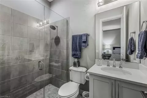 Bath - 3178 Cotuit Ln, Naples, FL 34114 photo 5 of 6