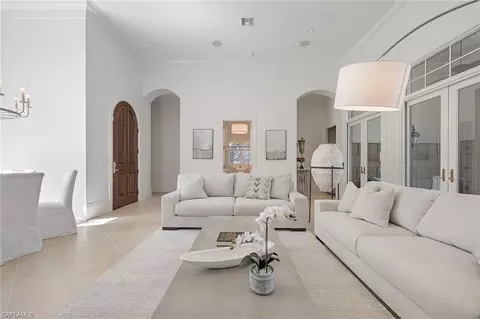 15655 Villoresi Way, Naples, FL 34110