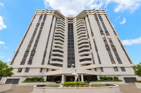 6001 Pelican Bay Blvd #1205, Naples, FL 34108