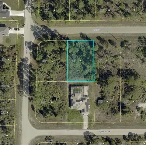 926 Filbert St, Lehigh Acres, FL 33974