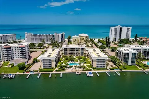 3450 Gulf Shore Blvd N #315, Naples, FL 34103