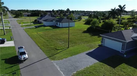 2012 NW 24th Pl, Cape Coral, FL 33993