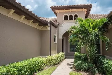 6564 Roma Way, Naples, FL 34113