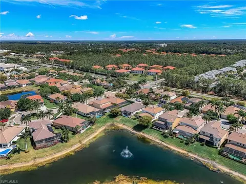 View/Area - 1685 Serrano Cir, Naples, FL 34105 photo 11 of 13