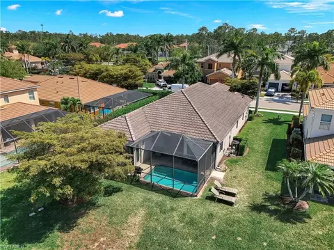 View/Area - 1685 Serrano Cir, Naples, FL 34105 photo 3 of 13