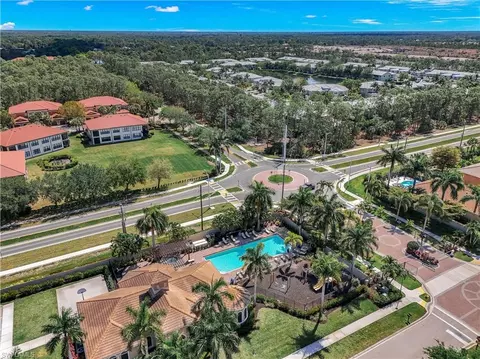 View/Area - 1685 Serrano Cir, Naples, FL 34105 photo 4 of 13