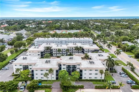 View/Area - 766 Central Ave #313, Naples, FL 34102 photo 2 of 5